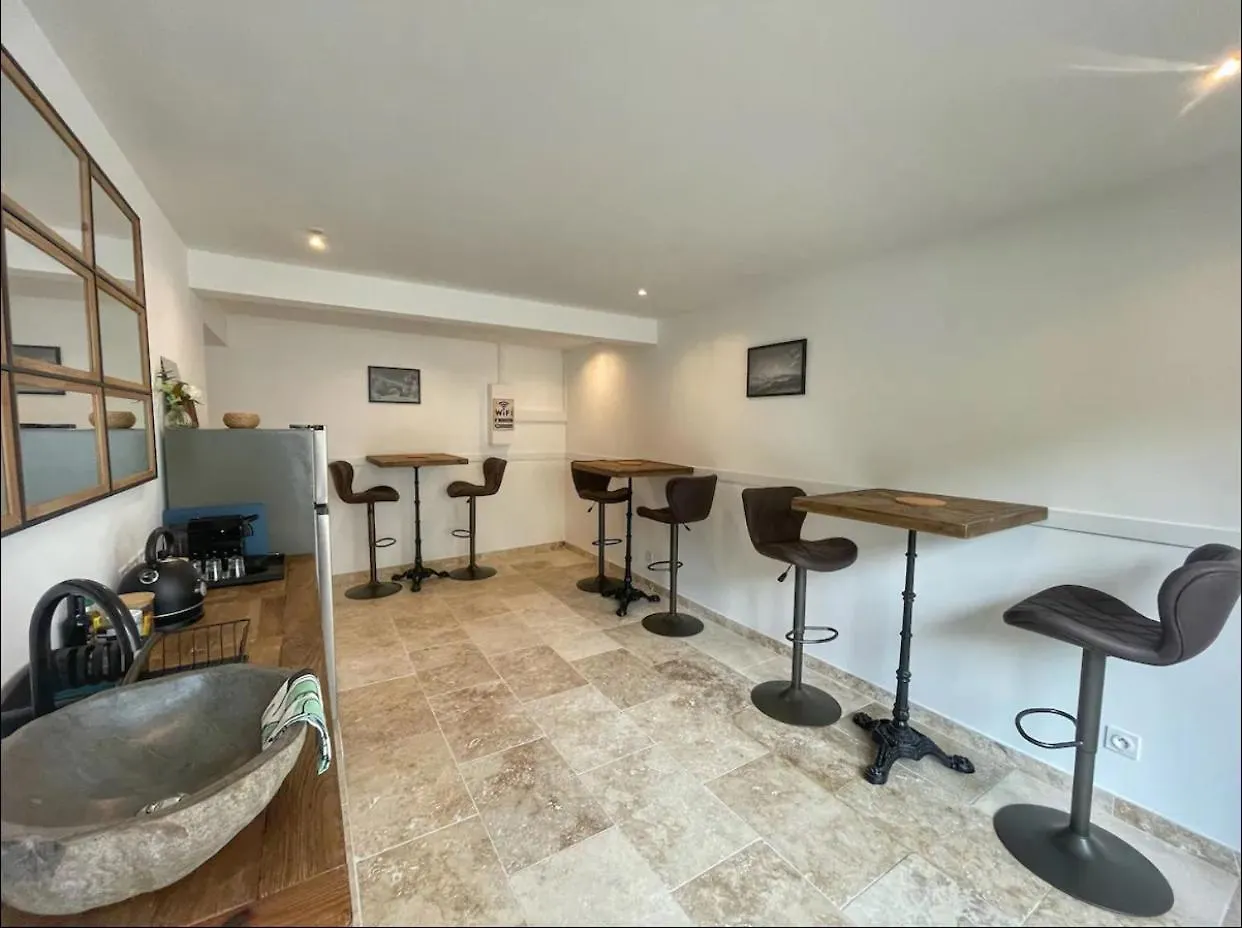 Appartement Les Hotes Saint Quenin - Chambre 1 - Piscine à Vaison-la-Romaine